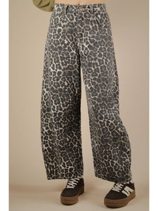 Molly Barrel Style Jeans